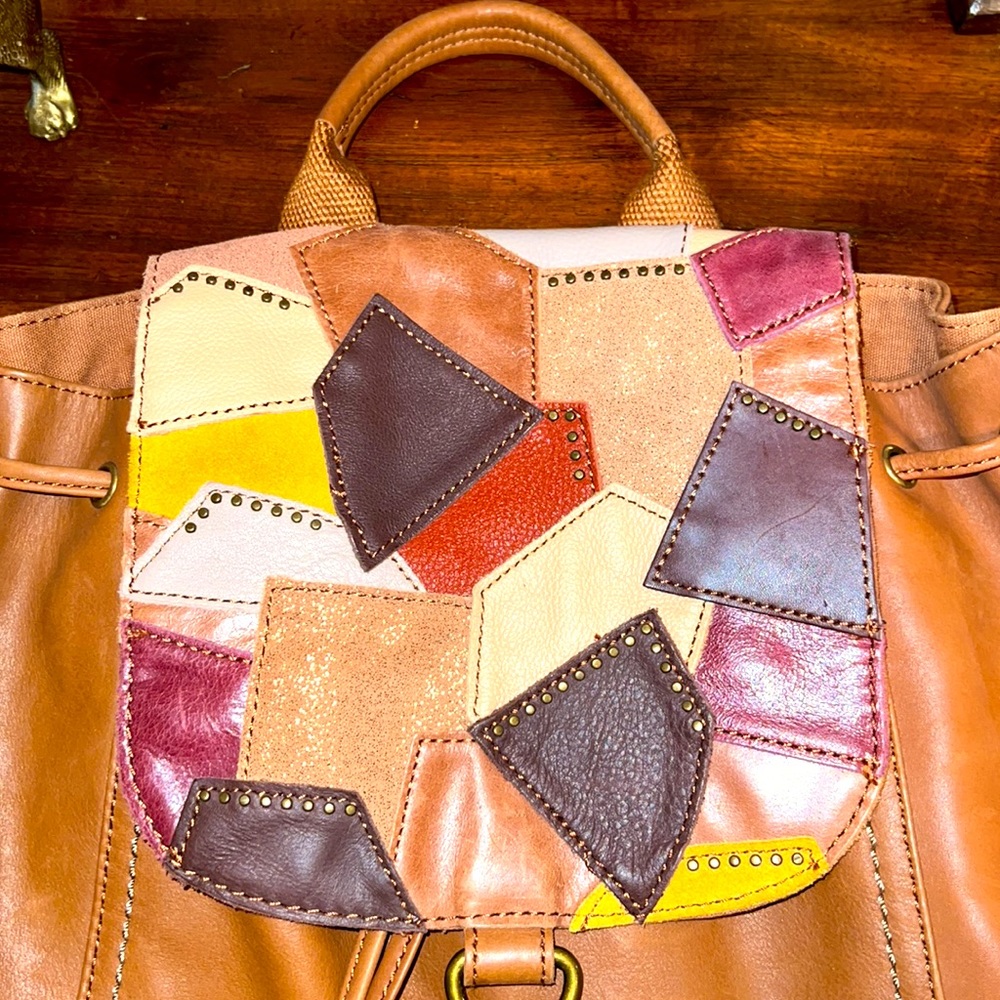 The Sak Avalon Women’s Tan Brown Leather/Cotton Patchwork Flap Backpack 15X12X6 - Picture 4 of 5